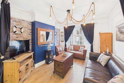 Falcon Retreat, Whitby - Host & Stay