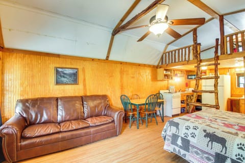 Living Area | Mini-Split Heating | Wall A/C Unit | Free WiFi