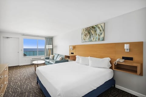 Unit with 1 King Bed