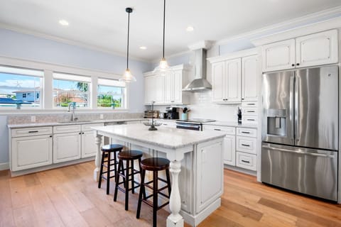 Fully equipped kitchen