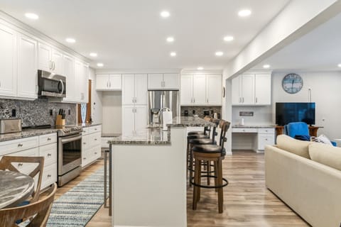 Kitchen and bar seating