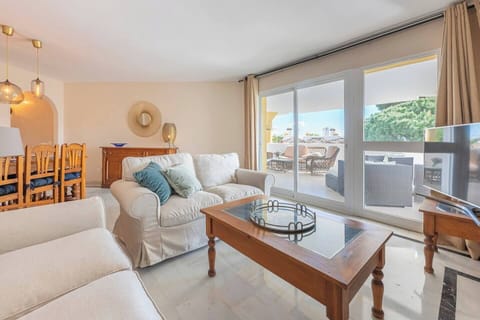 Bright and comfortable 3 Bedrooms flat in Marbella (1)