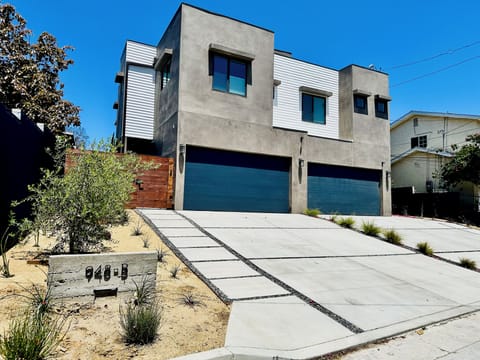 Front of house
