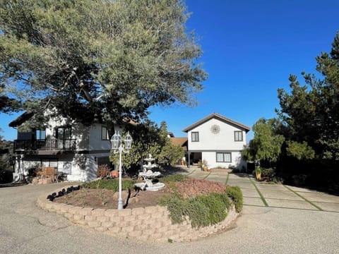 Welcome to Casa on the Hill