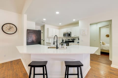 Kitchen | Cooking Basics | Pod Coffee Maker | Microwave | Toaster