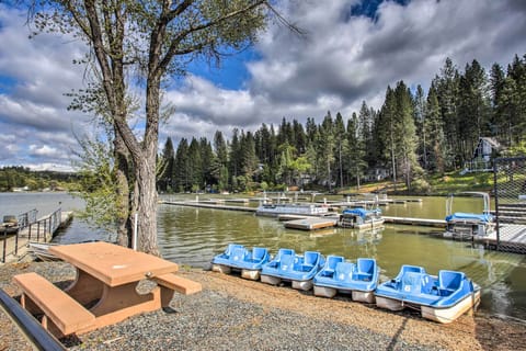 Pine Mountain Lake Marina | 3 Mi From Property