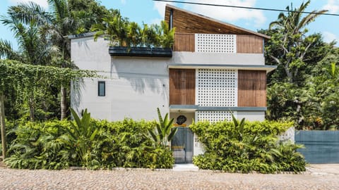 Casa Nexali occupies the ground floor of a three level private home