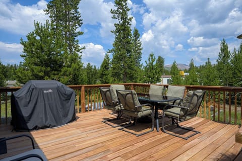 Cozy Chairs and BBQ on Deck
