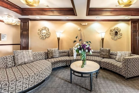 Check in smoothly at the welcoming front desk and lobby.