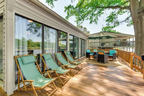 Lexington Vacation Rental | 3BR | 2BA | Stairs Required | 1,982 Sq Ft