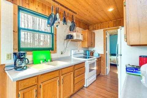 Kitchen | Main Floor