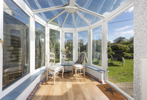 3 Menague, Rock. Ground floor: This delightful home is ideal for couples, families, or friends