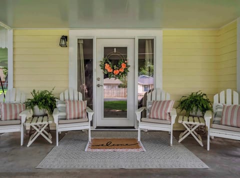 Welcome to the Cottage on Lake LBJ!