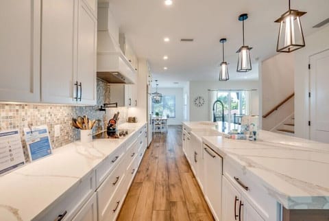 Kitchen with large island 