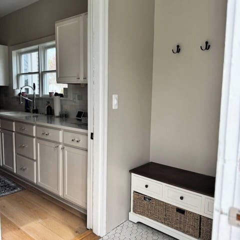 988e14fb-eb78-41c4-8f74-a60a75f1d772