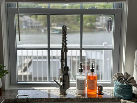 Lakeviews from almost every room.