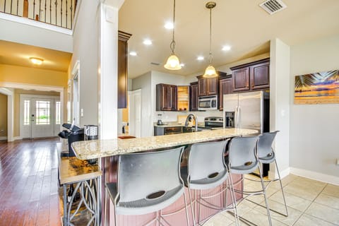 Kitchen | 1st Floor | Cooking Basics | Microwave | Blender | Toaster