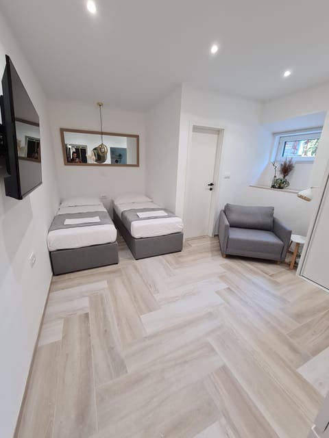 Comfortable twin beds or double bed setup