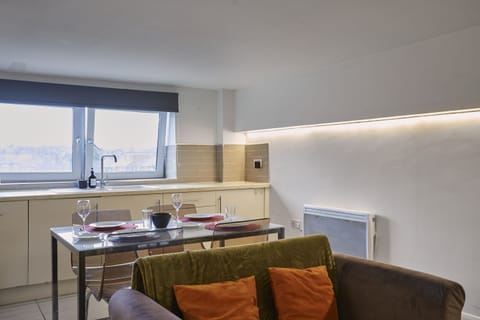 Entire Deal House Apartment in Huddersfield – Spacious, Stylish & Fully Equipped