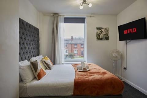Sleep Tight in Huddersfield – Comfortable Bedrooms Designed for Rest