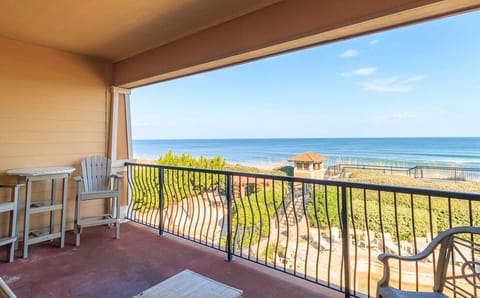 Top Level Oceanfront Deck