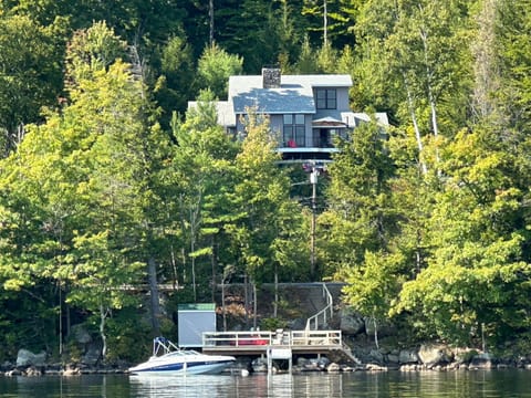 Stunning view - Private waterfront 