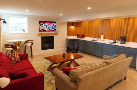 Main Living Room with Gas Fireplace and Smart TV 