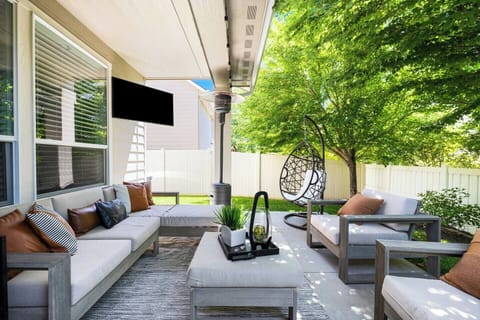 Spacious gathering areas designed for relaxing, reconnecting, and spending quality time together.”