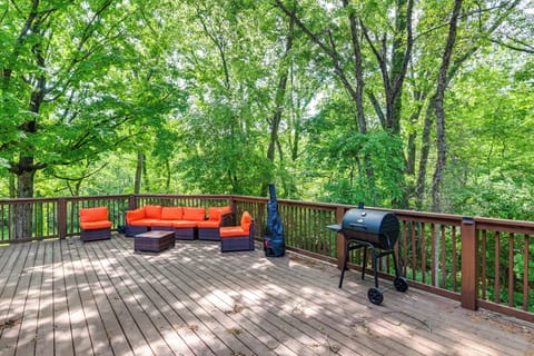 Wraparound Deck | Charcoal Grill | Fire Pit | Basketball Hoop