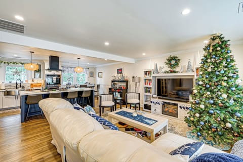 North Cape May Vacation Rental | 3BR | 2BA | 1,900 Sq Ft | 3 Steps Required