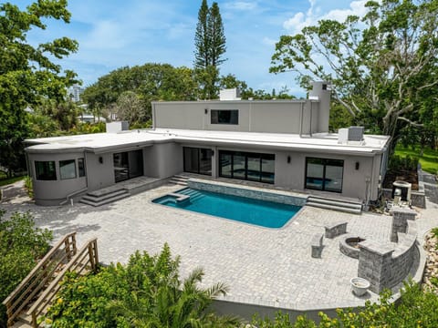See how your home wraps around water, privacy, and sunshine—all from above.