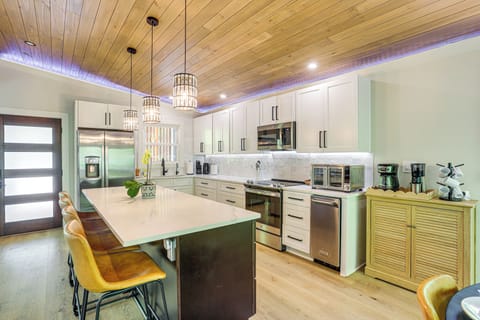 Kitchen | Main Floor | Cooking Basics