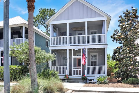 Barefoot Cottage B-12 Sea La Vie