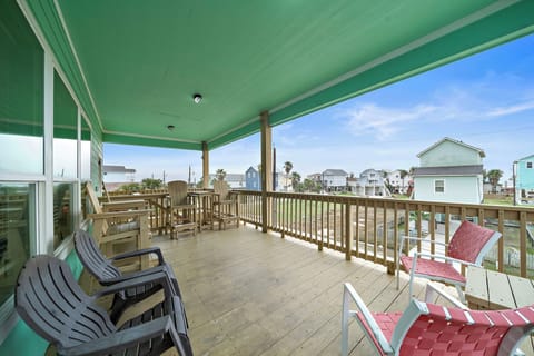Welcome To Sunny Beach House