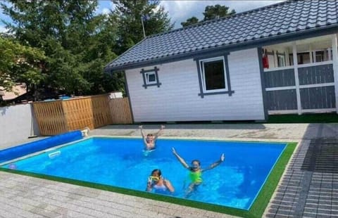 Holiday Home Swimming Pool
