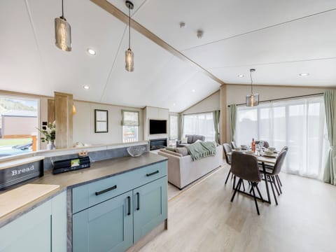 Open plan living space | Hillfort Lodge, Llanrhystud