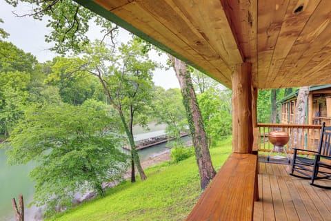 Heber Springs Vacation Rental | 1BR | 1BA | 580 Sq Ft | Stairs Required