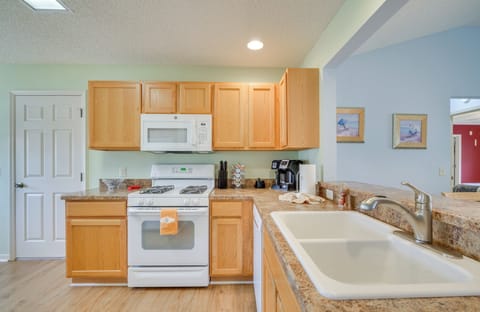 Kitchen | Cooking Basics | Coffee Maker