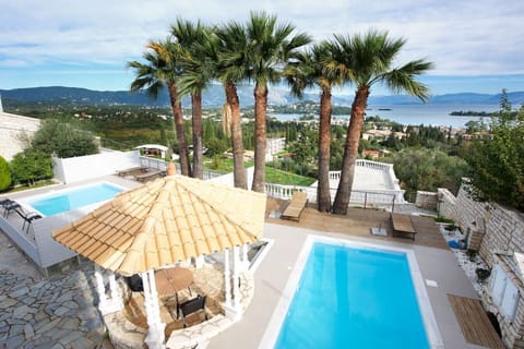 2 private pools