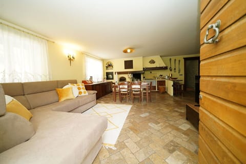 Kitchen, Living Room