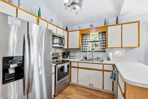 Kitchen Bliss: Bright and functional, perfect for culinary adventures and seaside snacks!