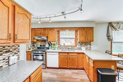 Kitchen | 1st Floor | Cooking Basics | Air Fryer | Toaster | Keurig Coffee Maker