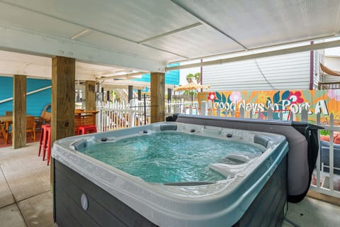 From bubbles to bites—our lower level has a hot tub, an outdoor bar, and space to toast the good times!