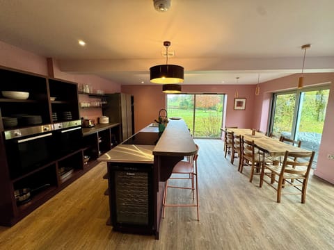 The kitchen and dinning area