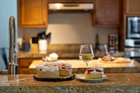 Indulge in cheesecake, wine, and good vibes in a kitchen that’s ready for your most Instagram-worthy cravings!