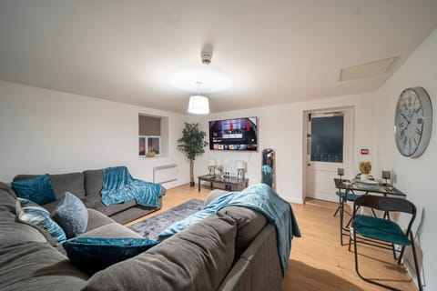 Living Room / Lounge