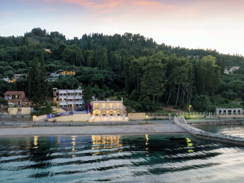 Villa by Moonlight – Enchanting Waterfront Glow
