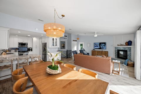 Kitchen, Dining and Living Room