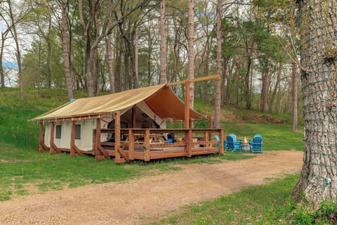 Lakeview Family Tent