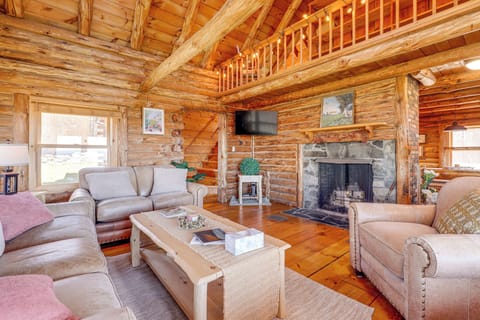 Walpole Vacation Rental | 2BR | 2BA | Exterior Steps Required | 1,895 Sq Ft